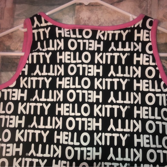 COPY - HELLO KITTY SANRIO WOMENS TANK TOP SIZE MEDIUM PINK BLACK AND WHITE KAWA… - Picture 9 of 11